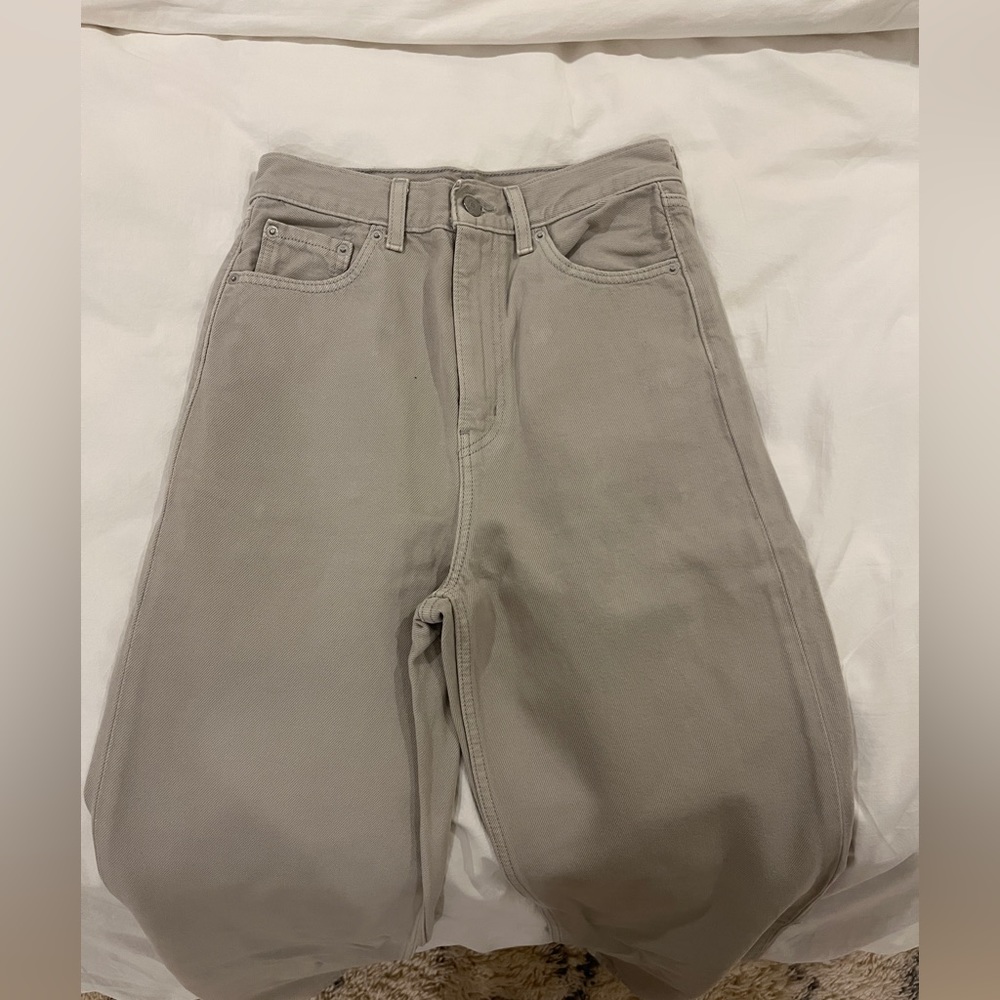 Levi’s grey high loose jeans, size 26